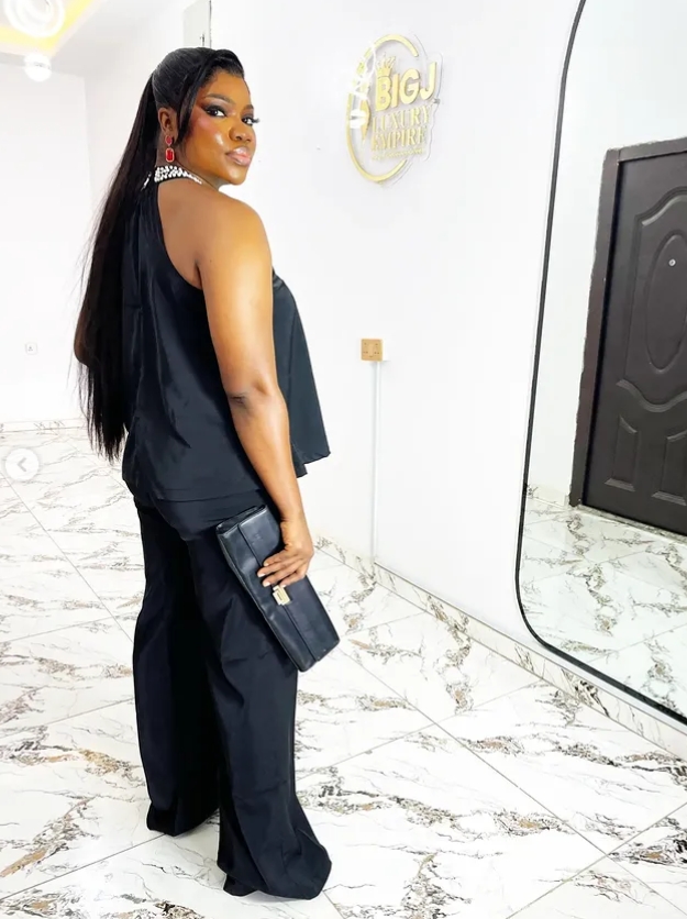 Shop Secondary Image